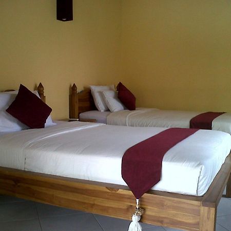Hotel Mutiara Bali Candidasa Esterno foto
