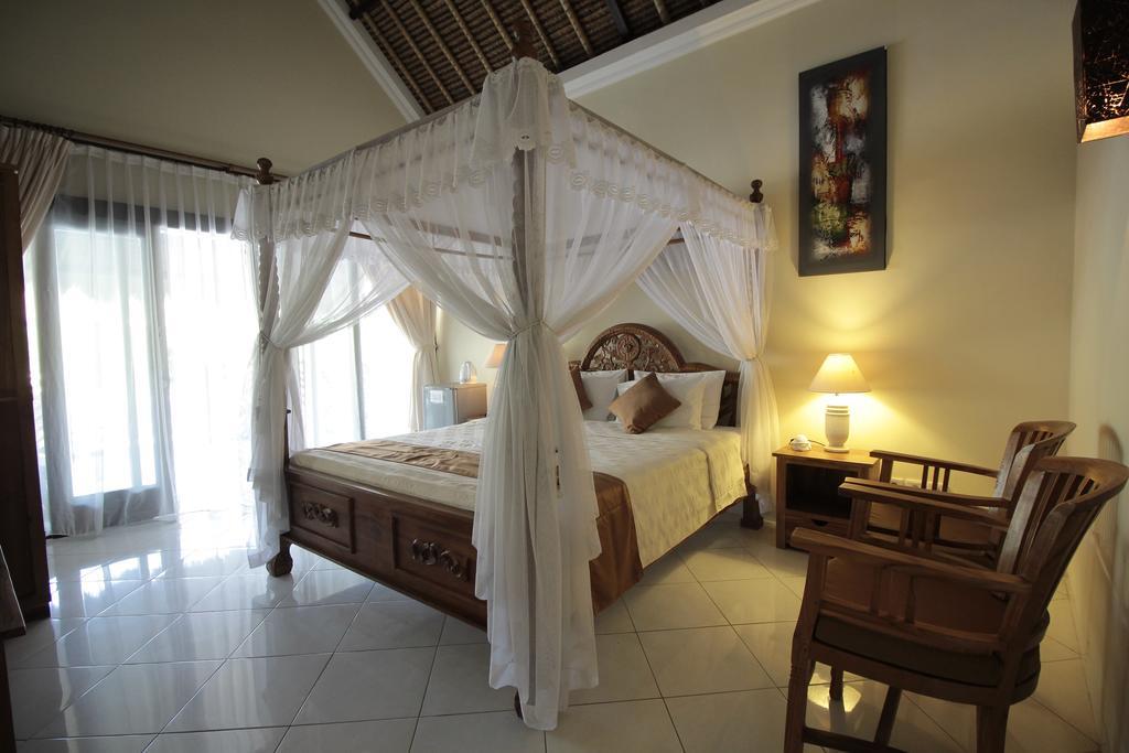 Hotel Mutiara Bali Candidasa Esterno foto