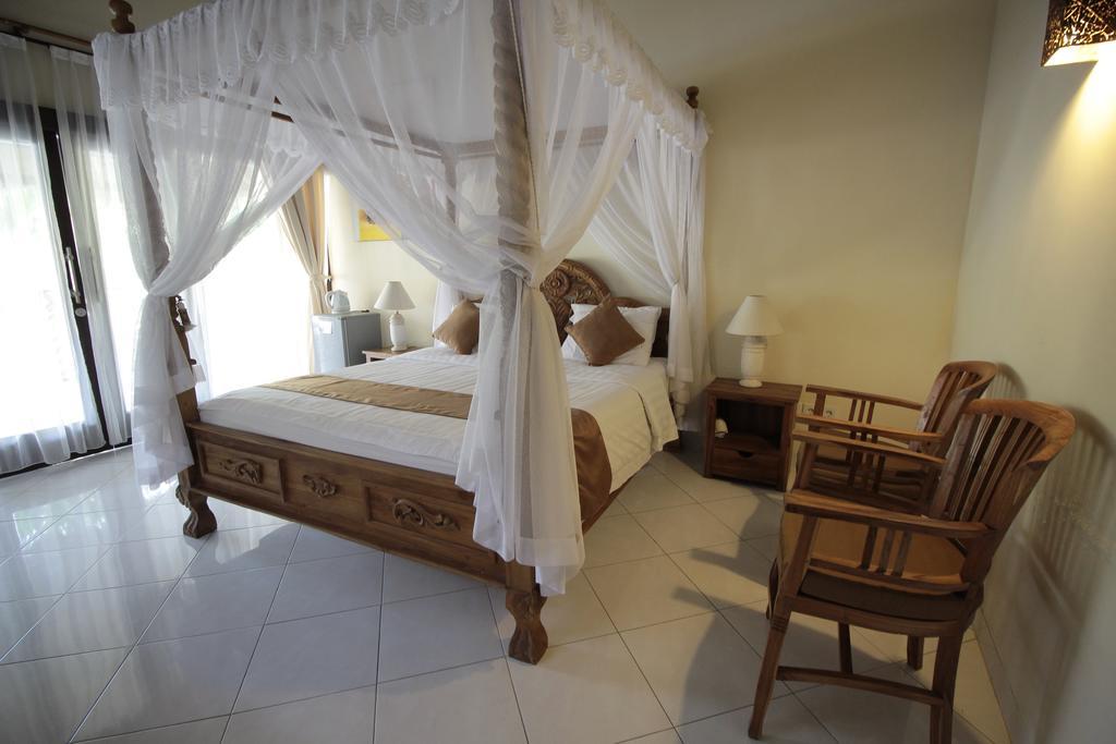 Hotel Mutiara Bali Candidasa Esterno foto