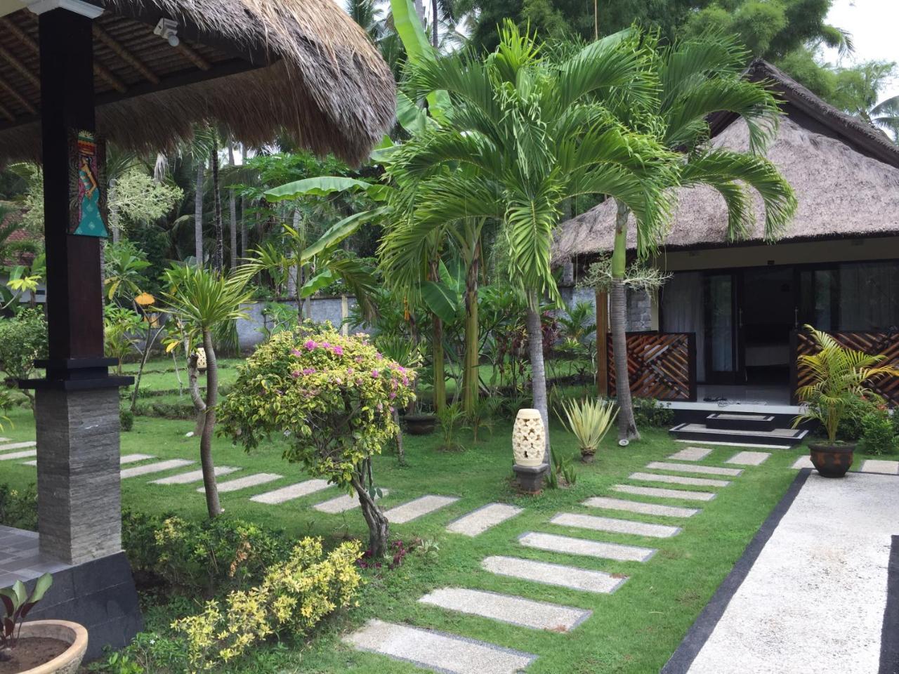 Hotel Mutiara Bali Candidasa Esterno foto