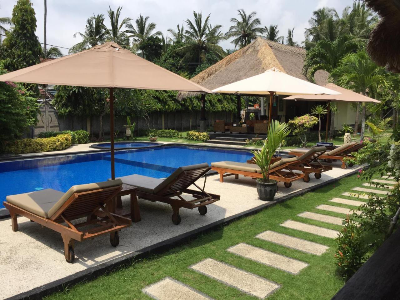 Hotel Mutiara Bali Candidasa Esterno foto