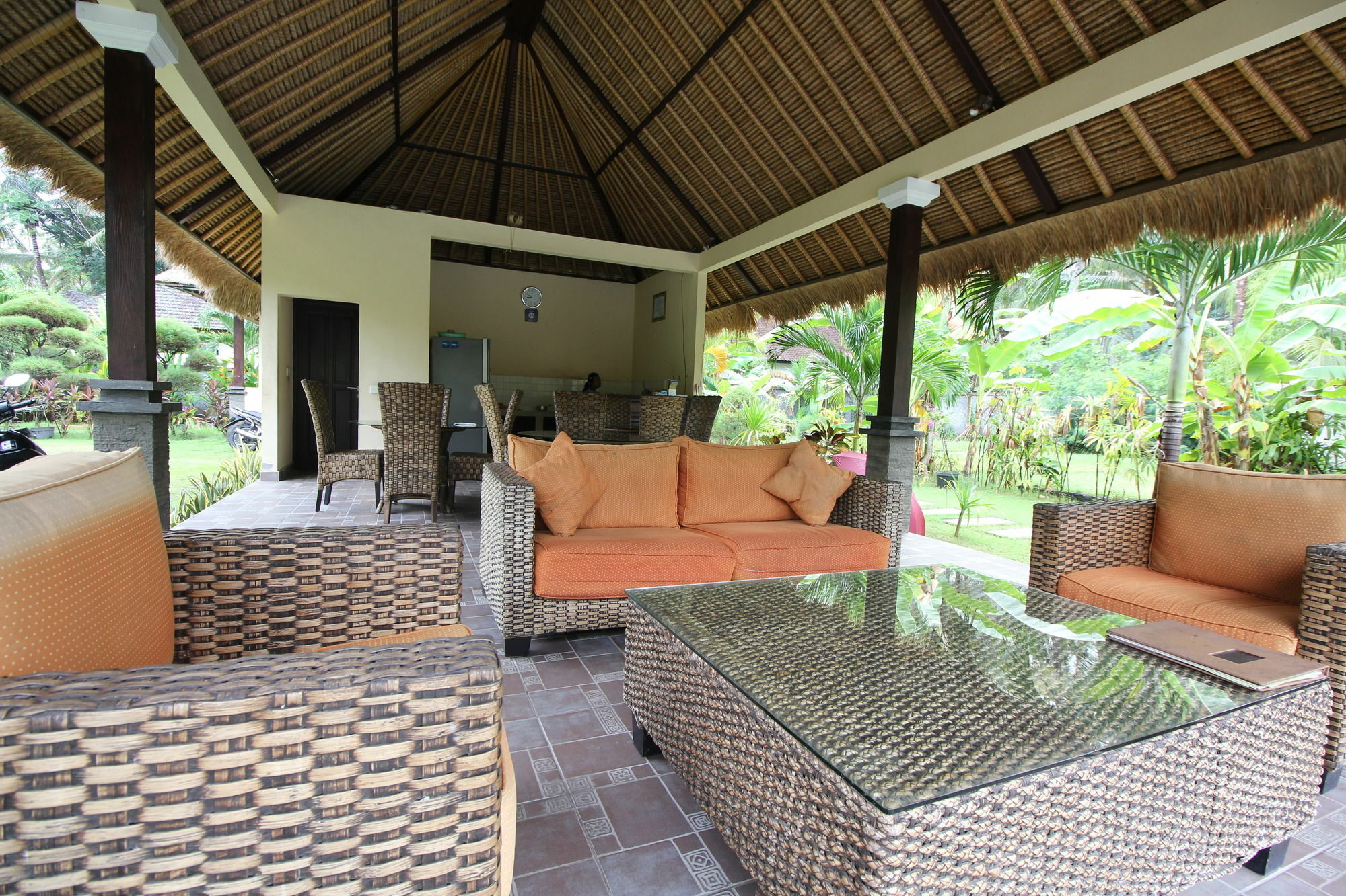 Hotel Mutiara Bali Candidasa Esterno foto