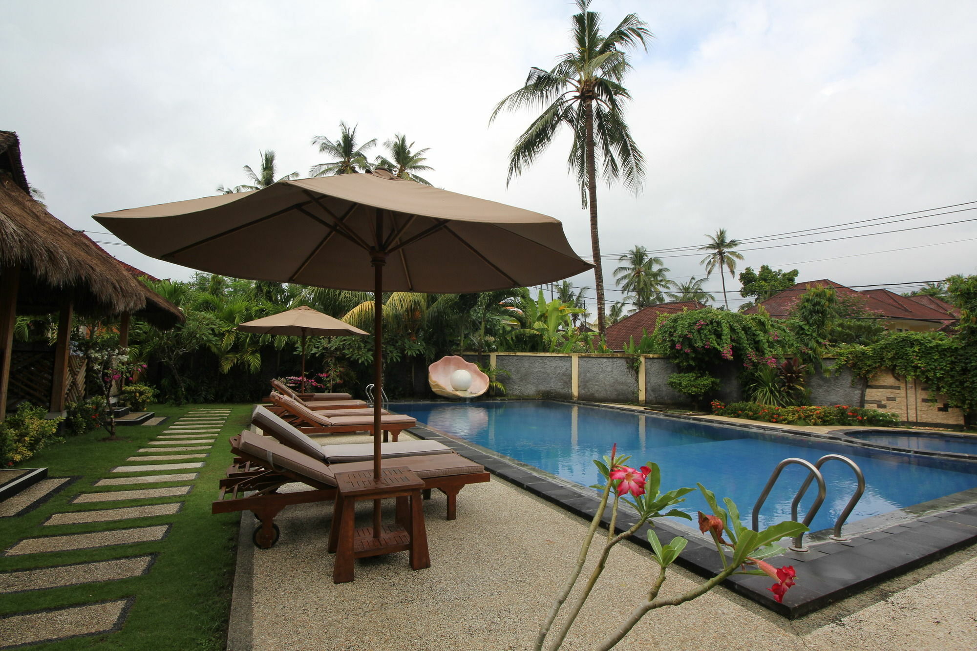 Hotel Mutiara Bali Candidasa Esterno foto