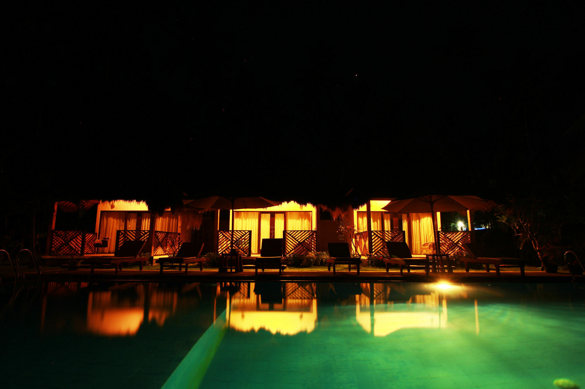 Hotel Mutiara Bali Candidasa Esterno foto