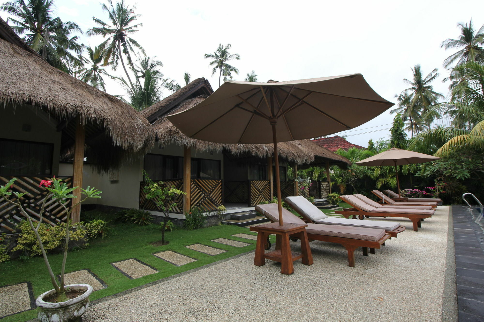 Hotel Mutiara Bali Candidasa Esterno foto